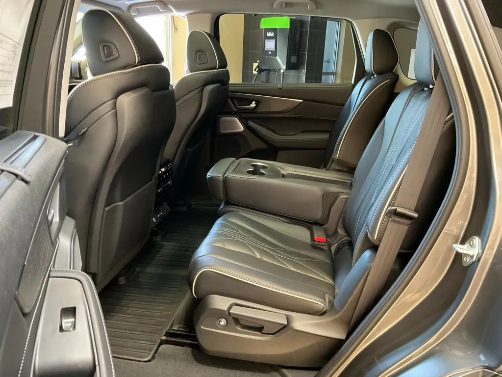 Acura MDX photo 25
