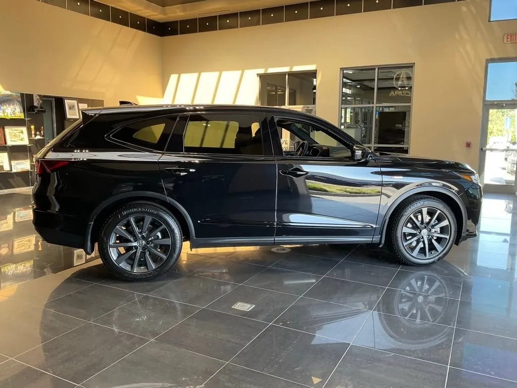 Acura MDX photo 7