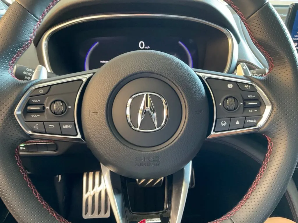 Acura MDX photo 12