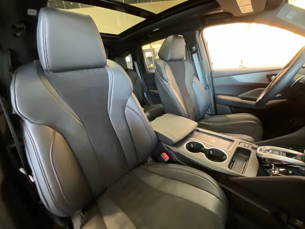 Acura MDX photo 22