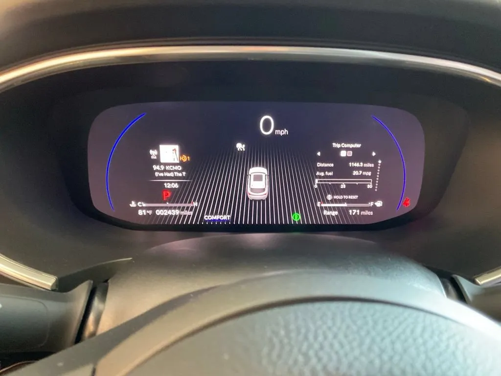 Acura MDX photo 15