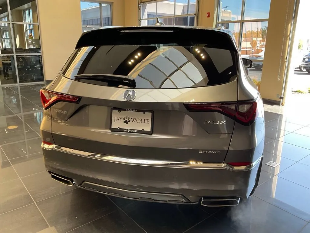 Acura MDX photo 6