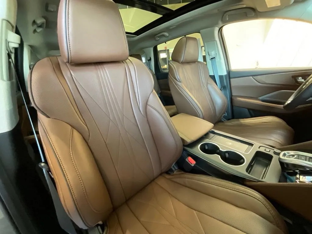 Acura MDX photo 22