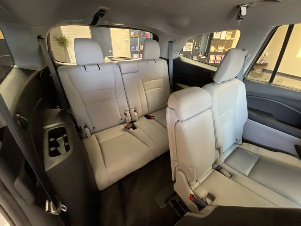 Honda Pilot photo 22