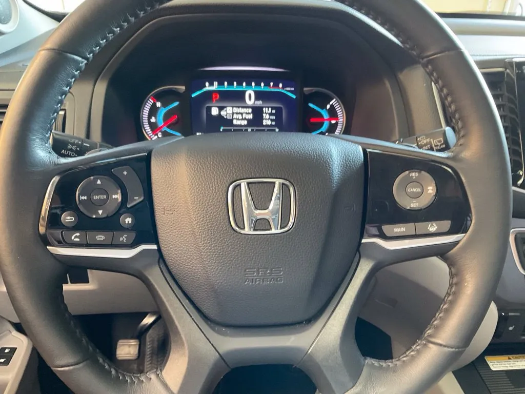 Honda Pilot photo 12