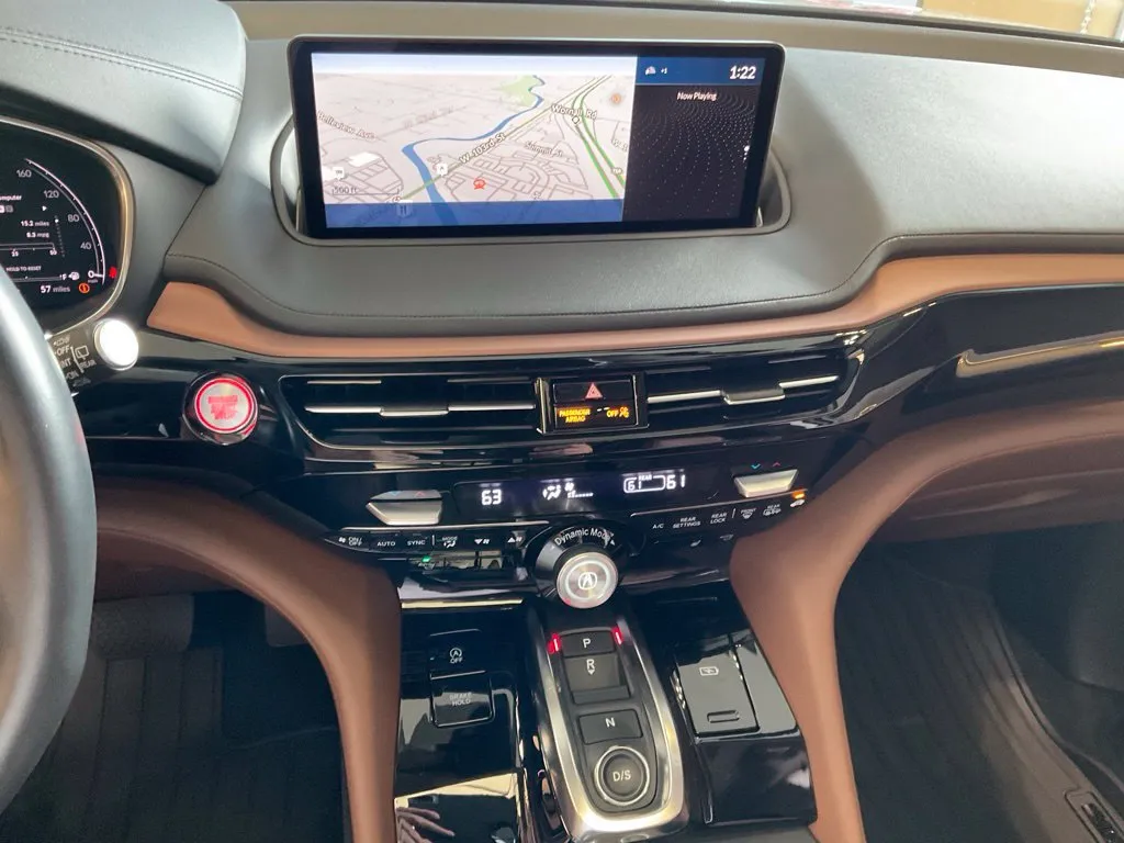 Acura MDX photo 15