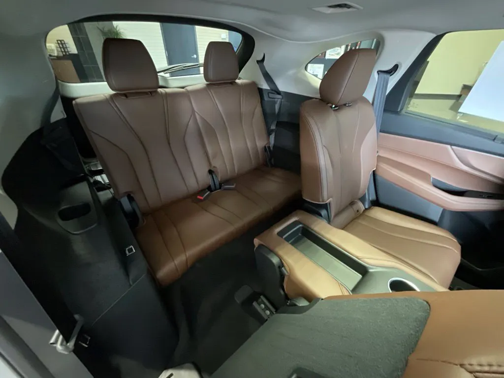 Acura MDX photo 23