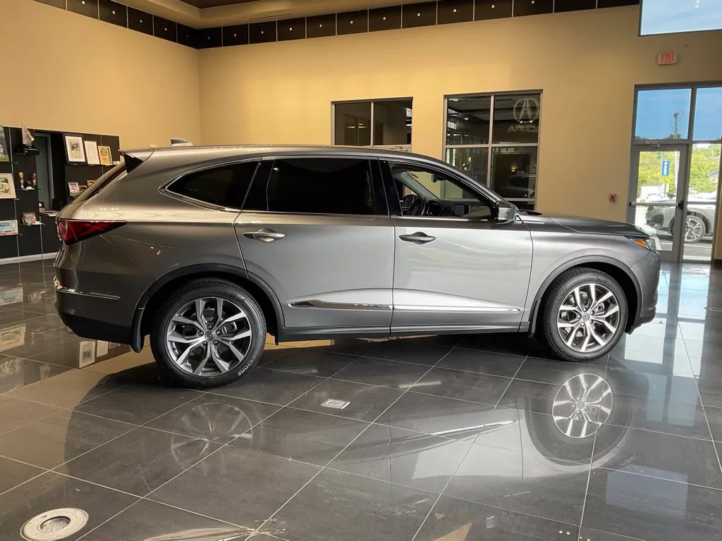 Acura MDX photo 6