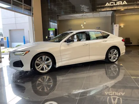 More photos of 2021 Acura TLX w/Technology Package at Jay Wolfe Acura, MO