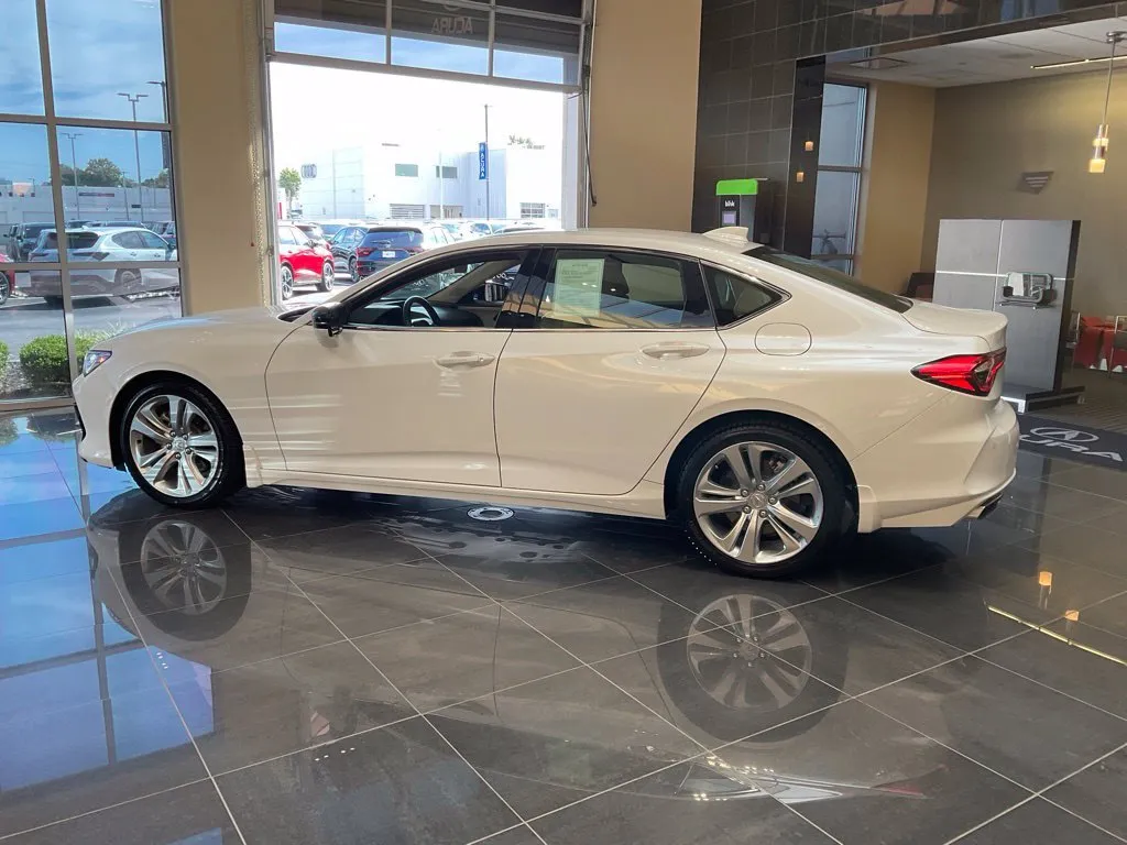 Acura TLX photo 5