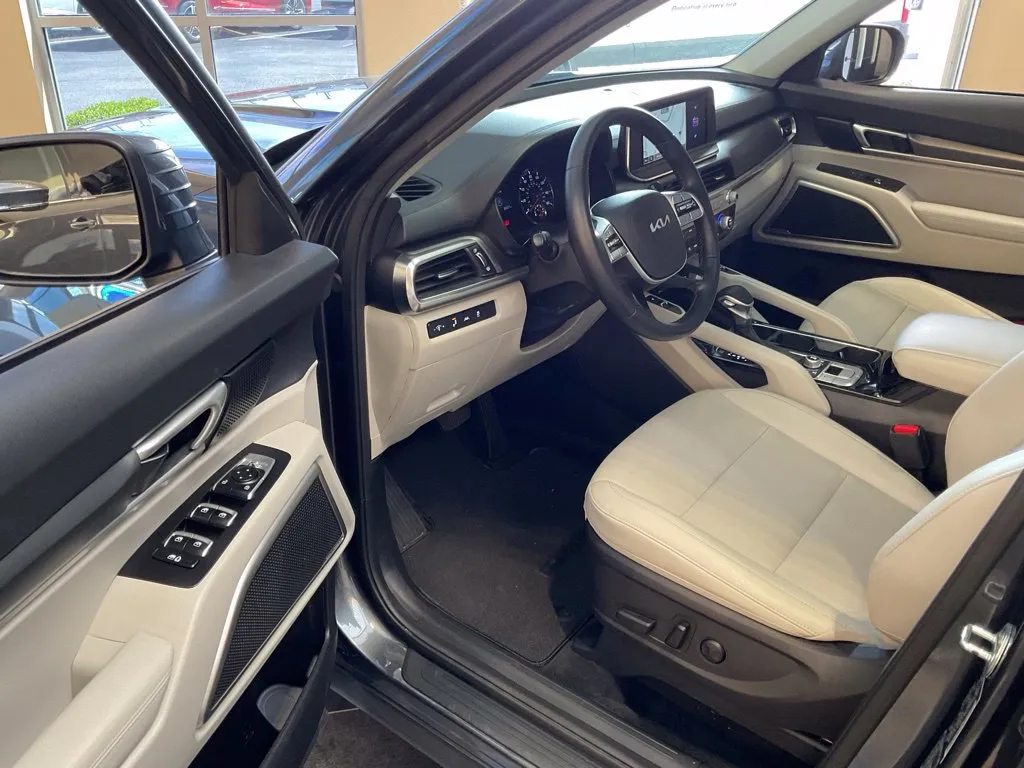 Kia Telluride photo 10