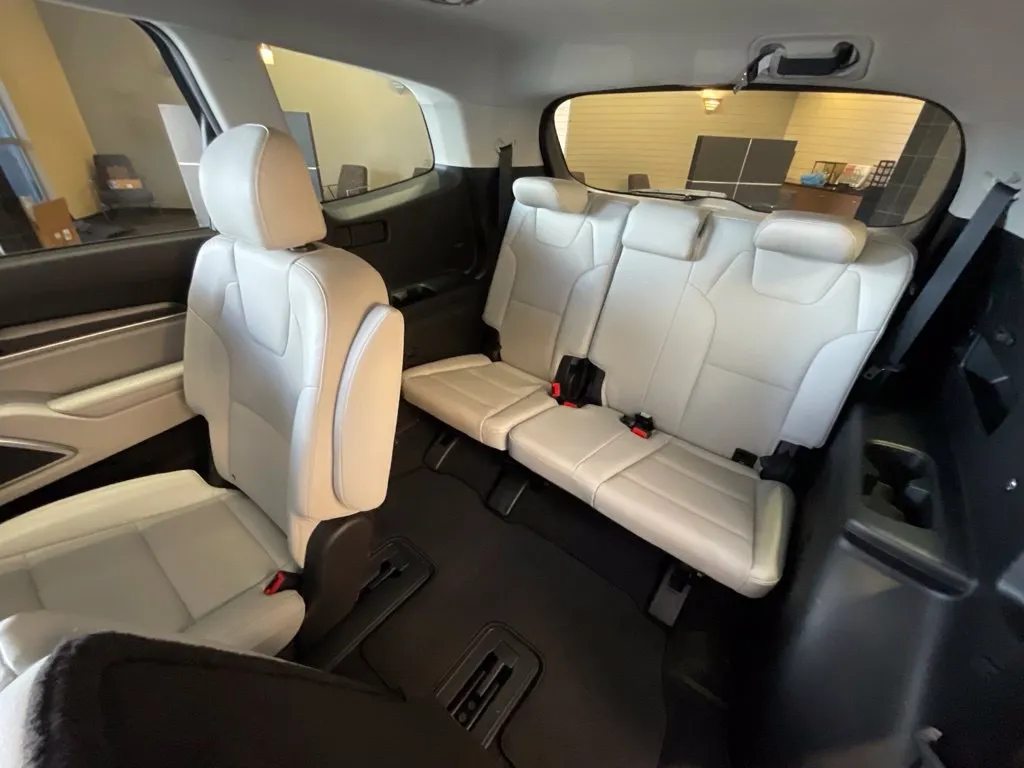 Kia Telluride photo 25