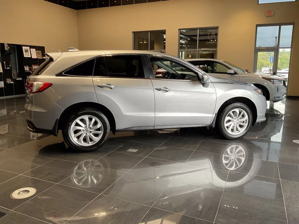 Acura RDX photo 7