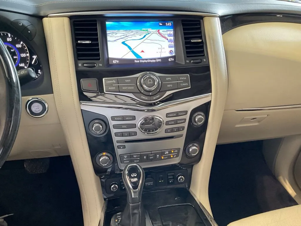 Infiniti QX80 photo 16