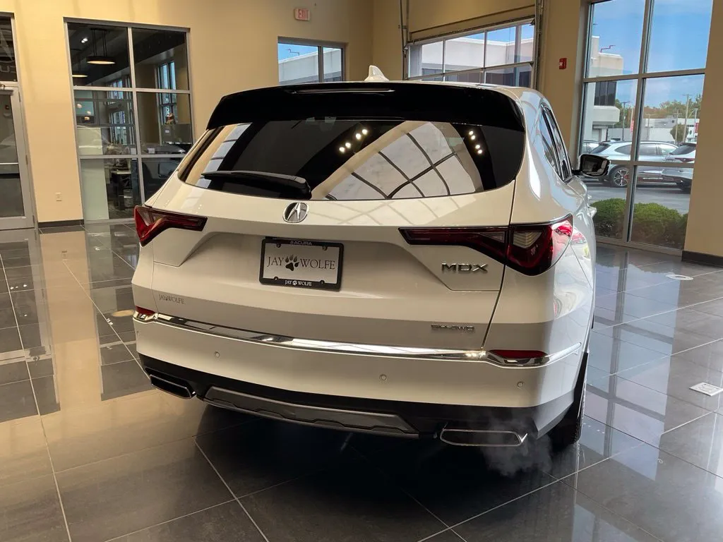 Acura MDX photo 6