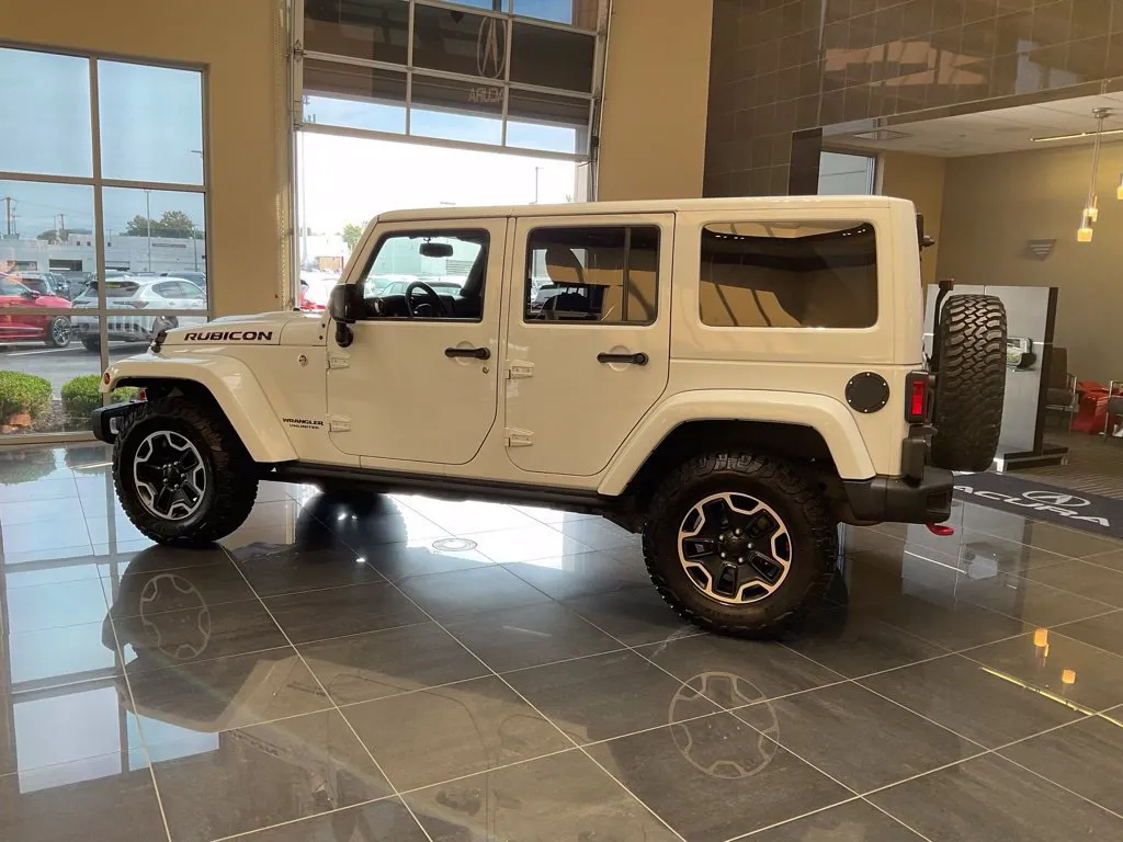 Jeep Wrangler photo 4