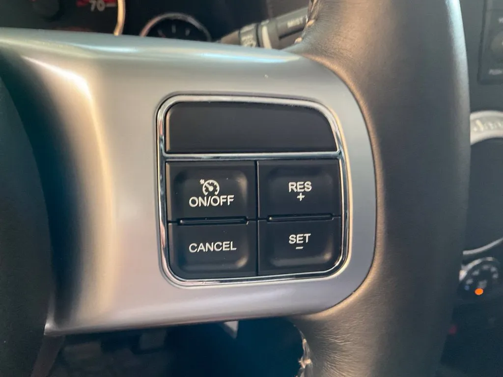 Jeep Wrangler photo 12