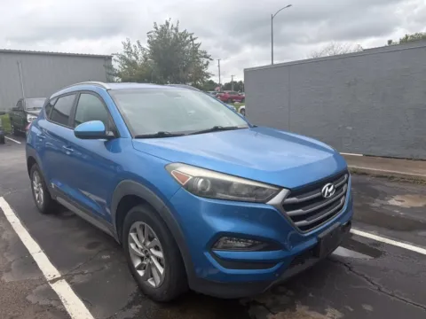 Photos of 2017 Hyundai Tucson SE for sale in Kansas City, MO at Jay Wolfe Acura