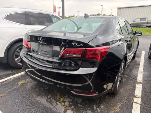 More photos of 2015 Acura TLX V6 at Jay Wolfe Acura, MO