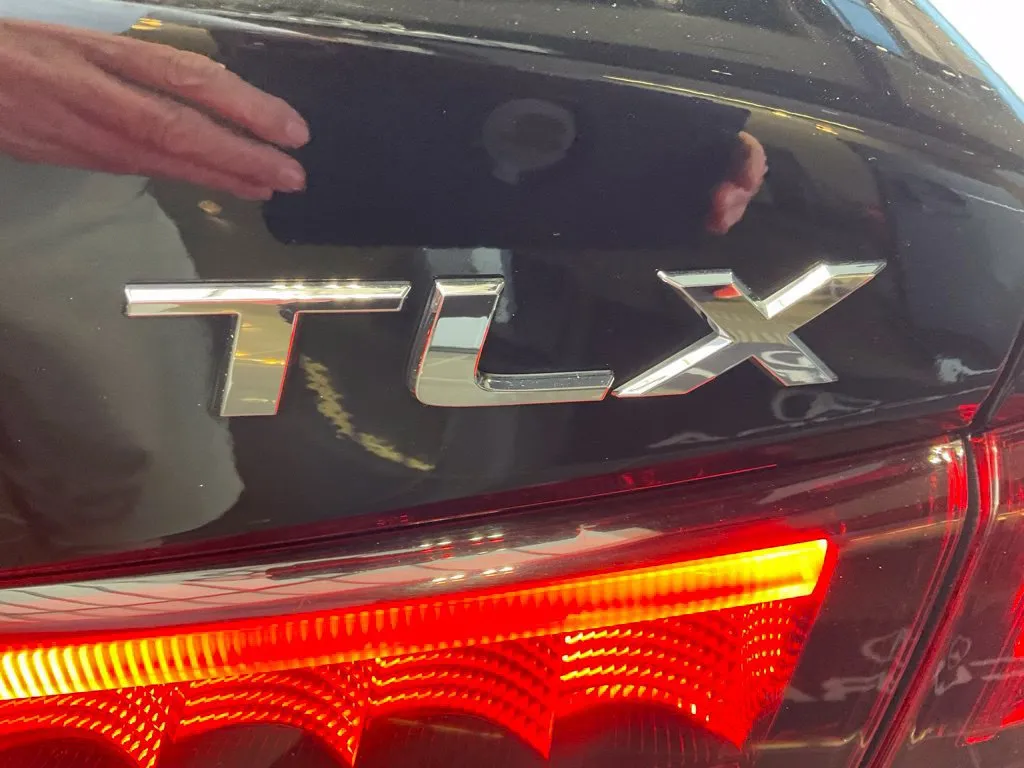 Acura TLX photo 23