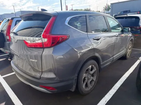 More photos of 2019 Honda CR-V EX at Jay Wolfe Acura, MO
