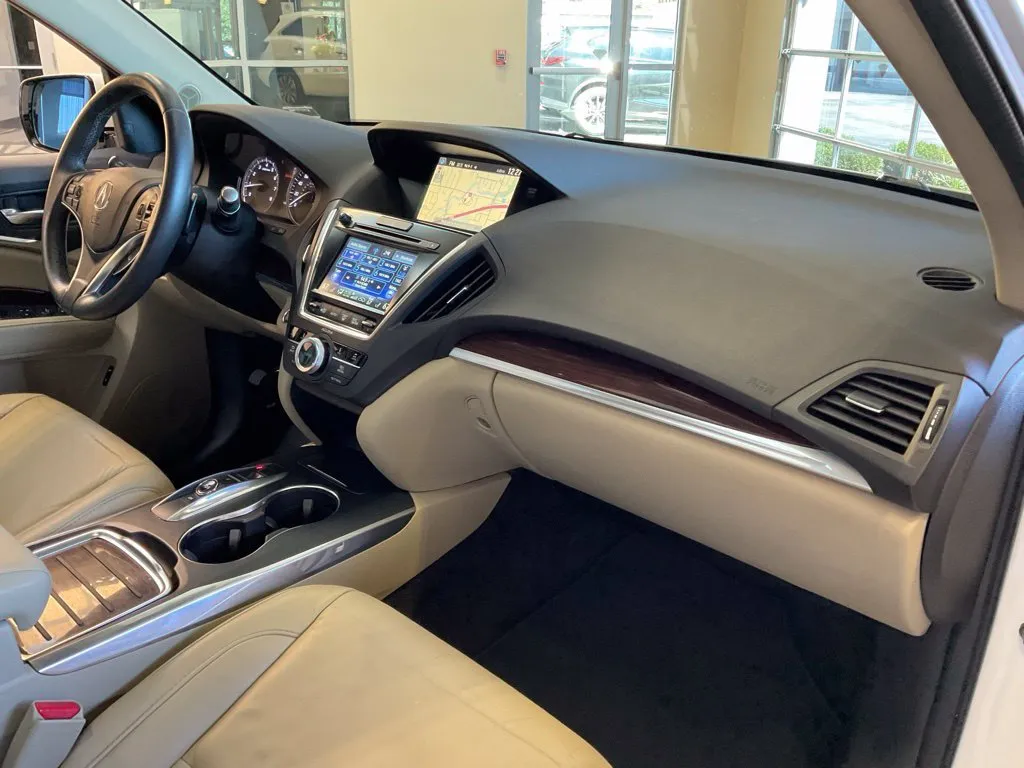 Acura MDX photo 19