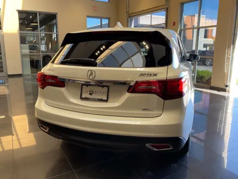 More photos of 2016 Acura MDX 3.5L at Jay Wolfe Acura, MO