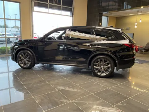 More photos of 2022 Acura MDX w/A-Spec Package at Jay Wolfe Acura, MO