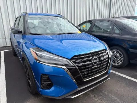 Photos of 2024 Nissan Kicks SR for sale in Kansas City, MO at Jay Wolfe Acura