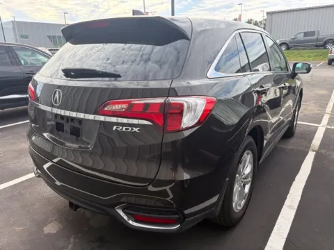 More photos of 2016 Acura RDX at Jay Wolfe Acura, MO