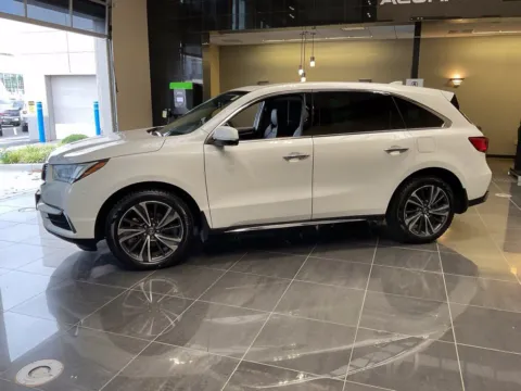 More photos of 2020 Acura MDX w/Technology Pkg at Jay Wolfe Acura, MO