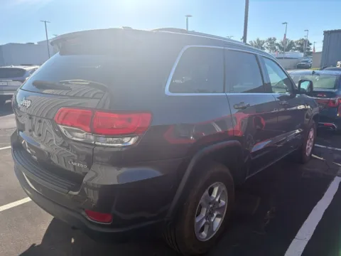 More photos of 2017 Jeep Grand Cherokee Laredo at Jay Wolfe Acura, MO