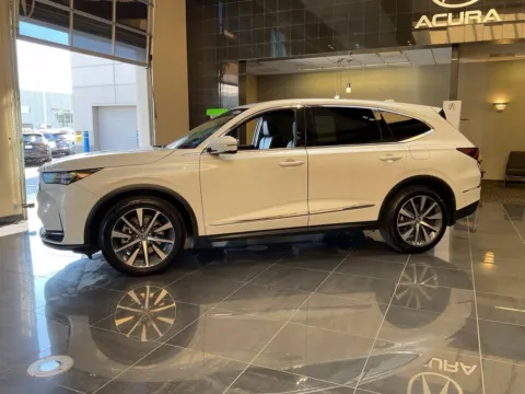 More photos of 2026 Acura MDX w/Technology Package at Jay Wolfe Acura, MO