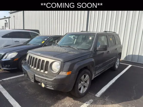Gray 2015 Jeep Patriot Latitude for sale in Kansas City, MO