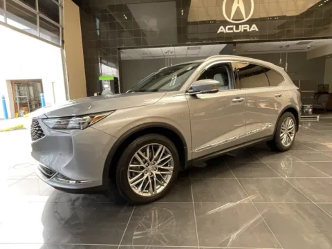 More photos of 2022 Acura MDX w/Advance Package at Jay Wolfe Acura, MO