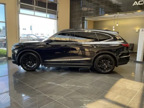 More photos of 2022 Acura MDX w/Advance Package at Jay Wolfe Acura, MO