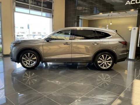 More photos of 2025 Acura MDX w/Technology Package at Jay Wolfe Acura, MO
