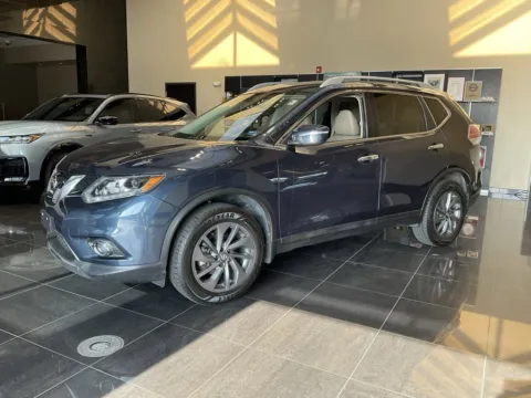 Another view of 2016 Nissan Rogue SL for sale in Kansas City, MO at Jay Wolfe Acura