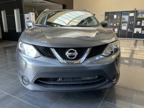 Photos of 2017 Nissan Rogue Sport SV for sale in Kansas City, MO at Jay Wolfe Acura