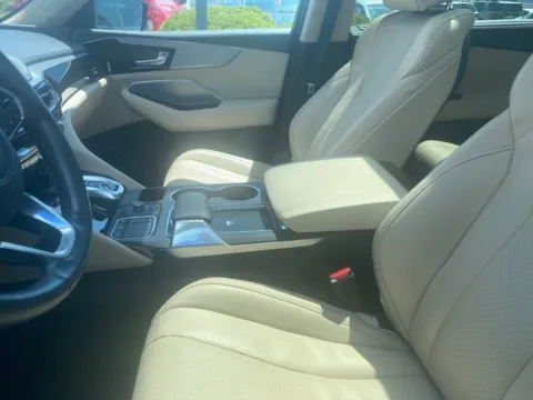 Photos of 2022 Acura MDX w/Technology Package for sale in Kansas City, MO at Jay Wolfe Acura
