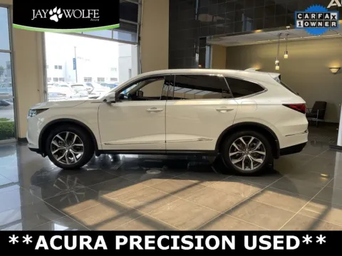 More photos of 2022 Acura MDX w/Technology Package at Jay Wolfe Acura, MO