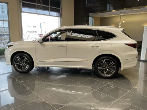 More photos of 2025 Acura MDX w/Advance Package at Jay Wolfe Acura, MO