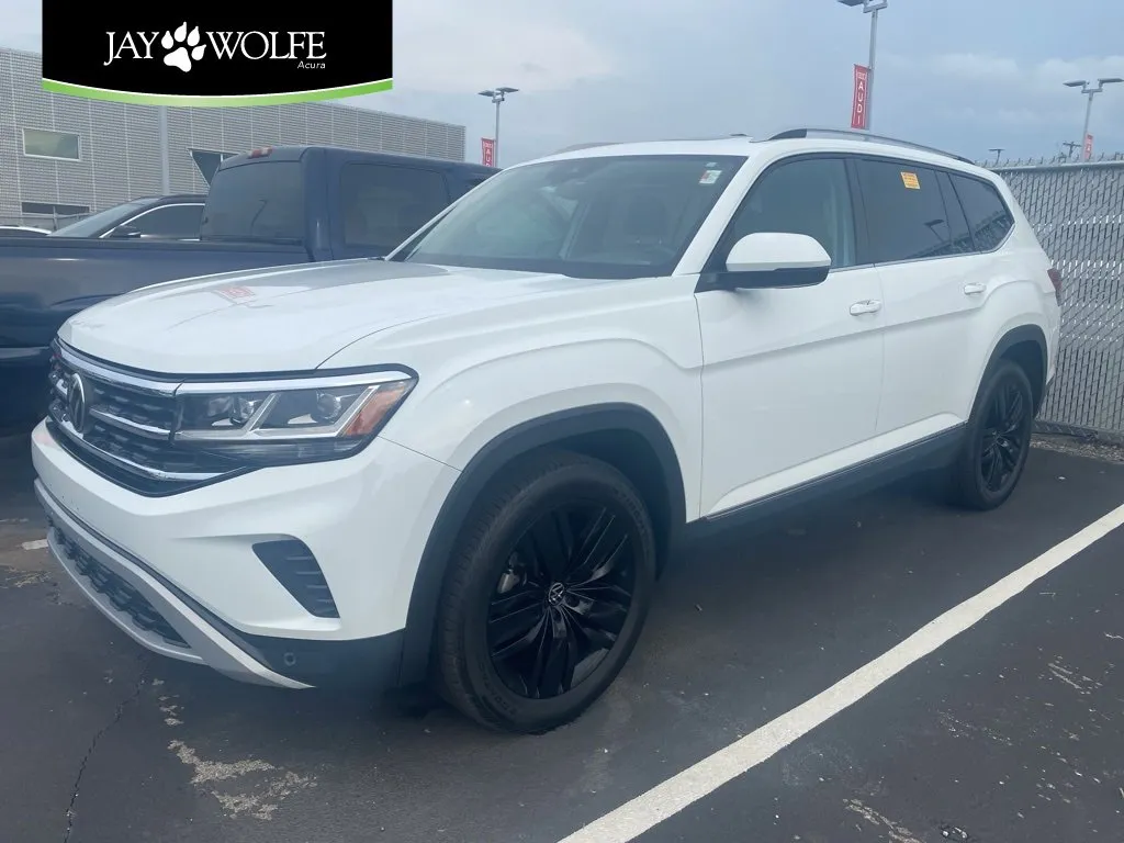 White 2021 Volkswagen Atlas 3.6L V6 SEL for sale in Kansas City, MO