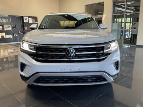 Photos of 2021 Volkswagen Atlas 3.6L V6 SEL for sale in Kansas City, MO at Jay Wolfe Acura