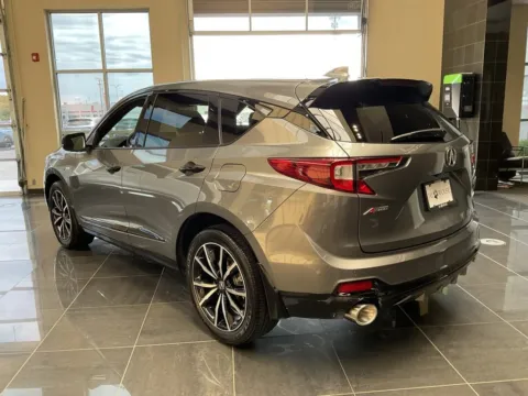 More photos of 2025 Acura RDX w/A-Spec Advance Package at Jay Wolfe Acura, MO