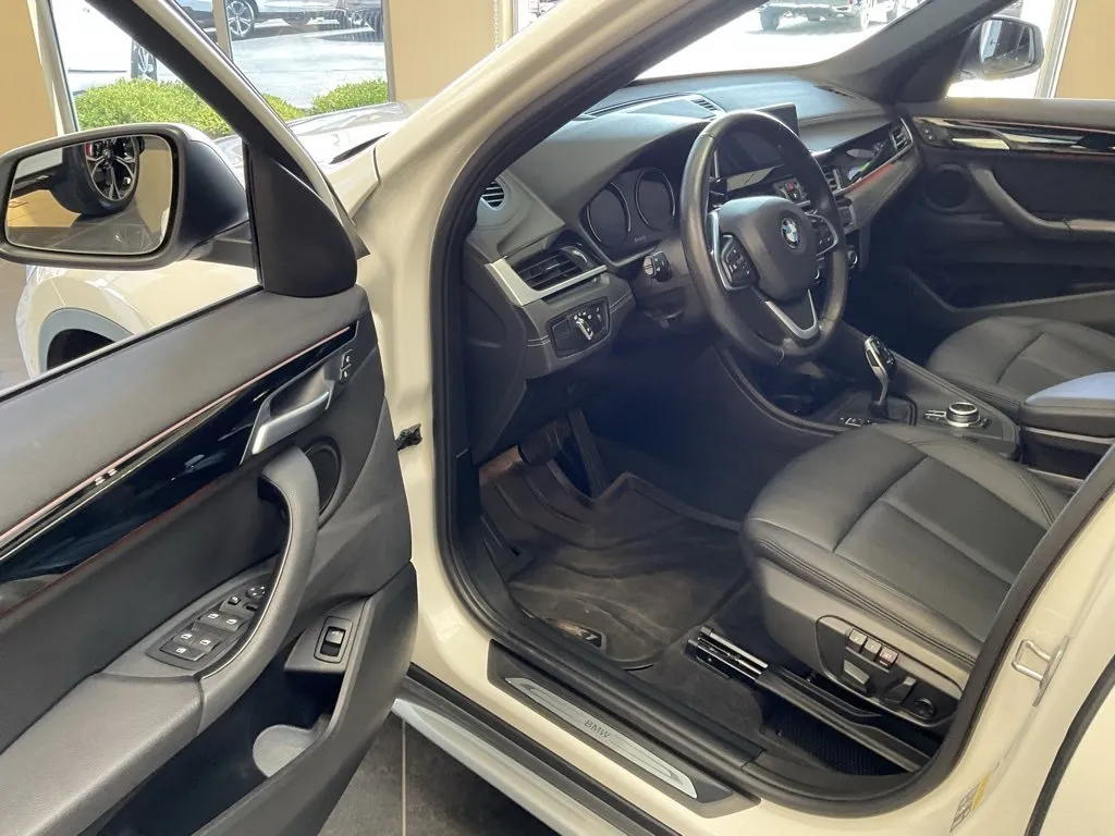 2022 Bmw X1 XDrive28i photo 3