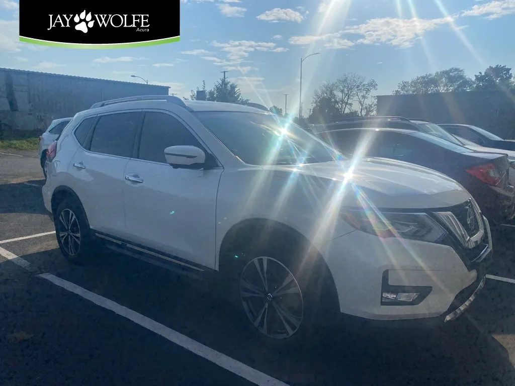 White 2018 Nissan Rogue SL for sale in Kansas City, MO