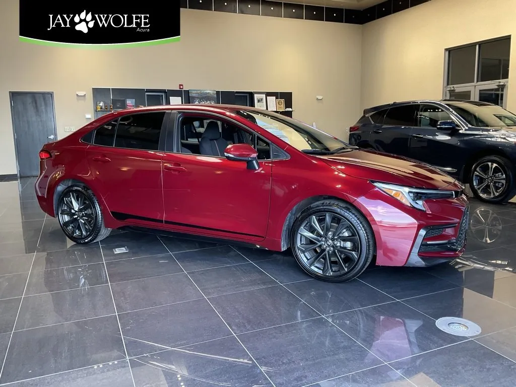 Black 2024 Toyota Corolla SE for sale in Kansas City, MO