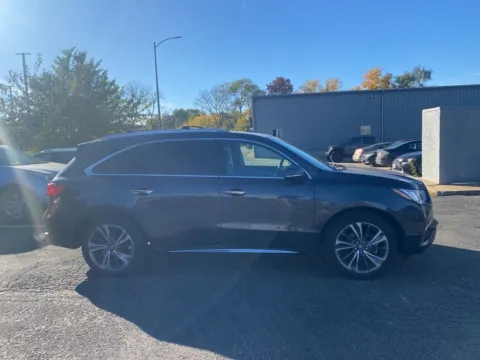 More photos of 2020 Acura MDX w/Technology Pkg at Jay Wolfe Acura, MO