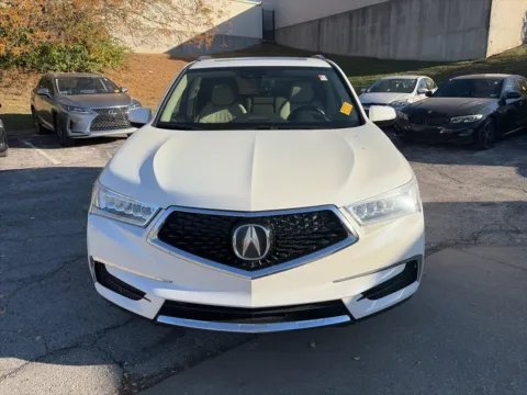 Photos of 2017 Acura MDX w/Technology Pkg for sale in Overland Park, KS at Acura of Overland Park
